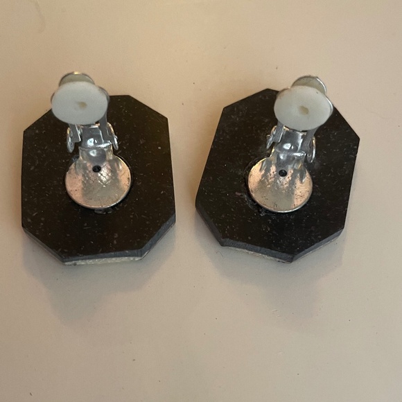 Vintage (70's) Clip on Stone Look Earrings - Picture 3 of 4